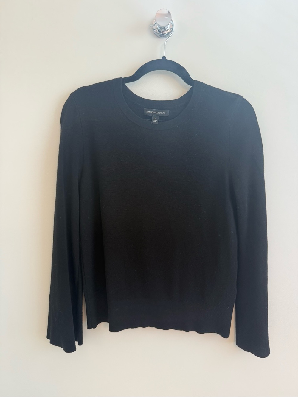 Banana Republic Black Crewneck Long-Sleeve Sweater